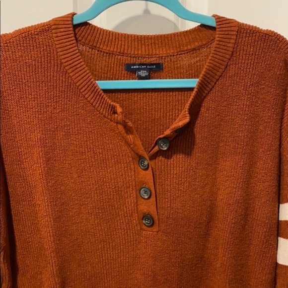 AEO Burnt Orange Oversized Thermal Henley EUC - Picture 3 of 10
